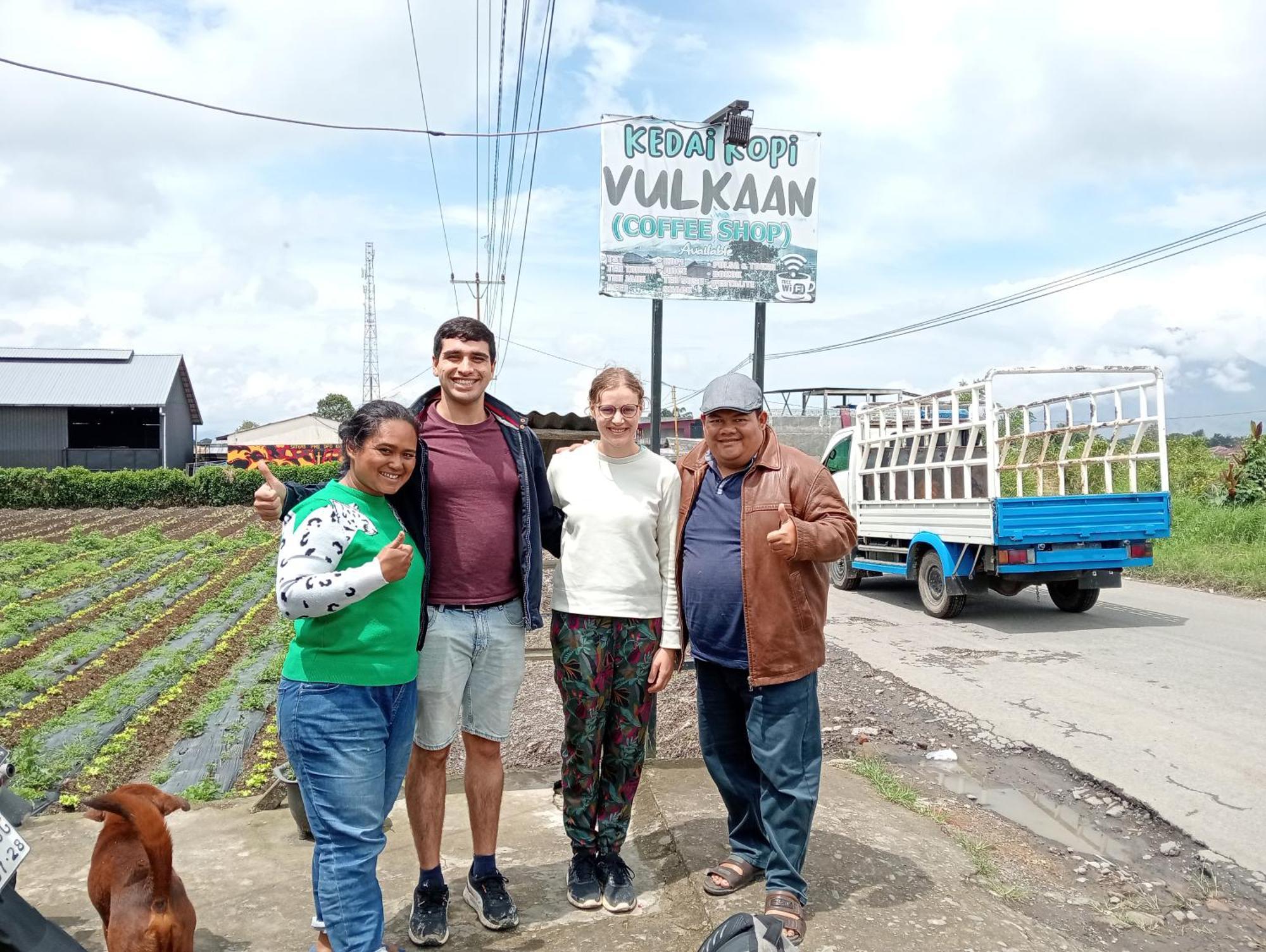 Vulkaan Homestay Berastagi Exterior photo